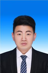 佟纯.jpg